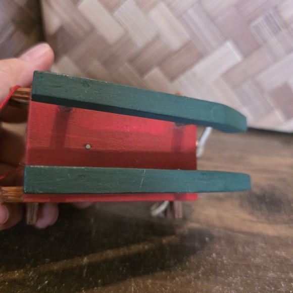 Wood Sleigh Tree Pinecone Christmas Tree Ornament Holiday Decor Painted 4" x 4" - Picture 7 of 7